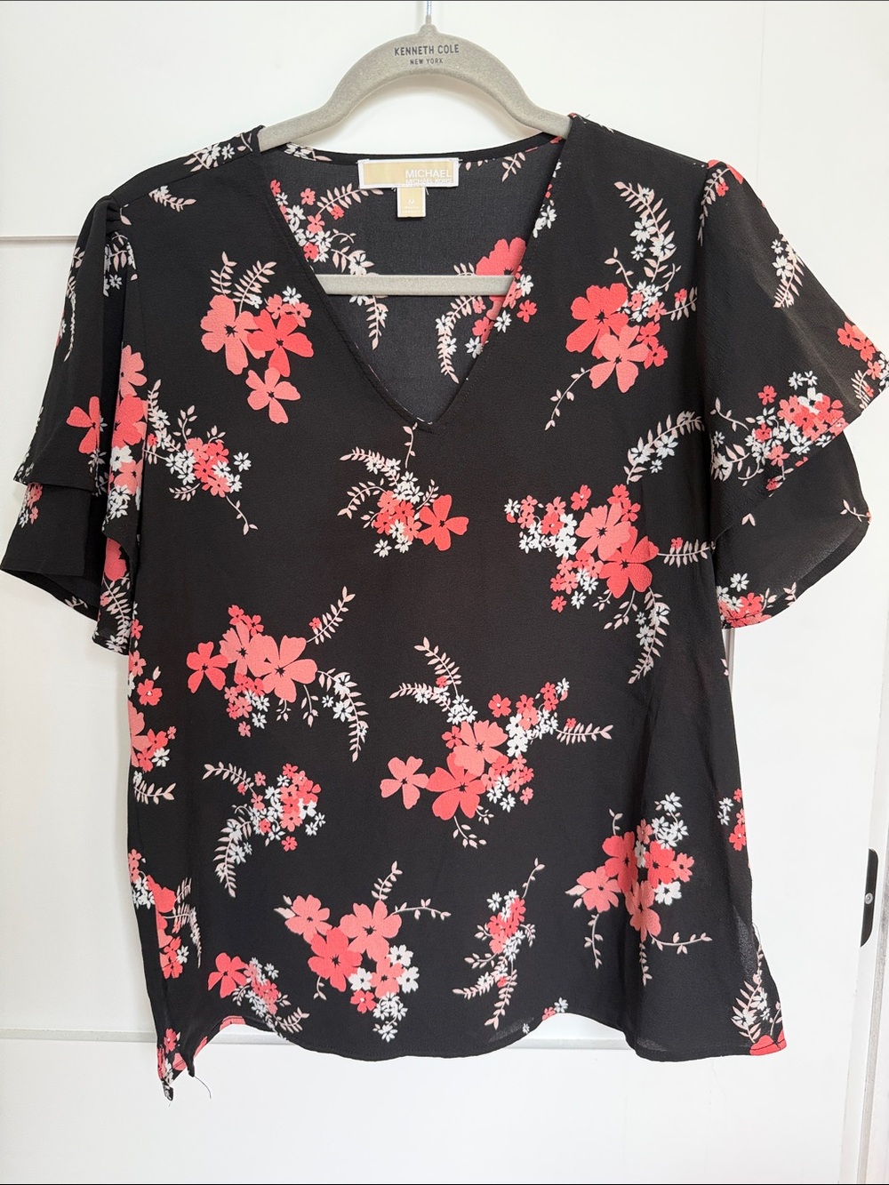 MICHAEL Michael Kors Black Floral V-Neck Flutter Sleeve Blouse